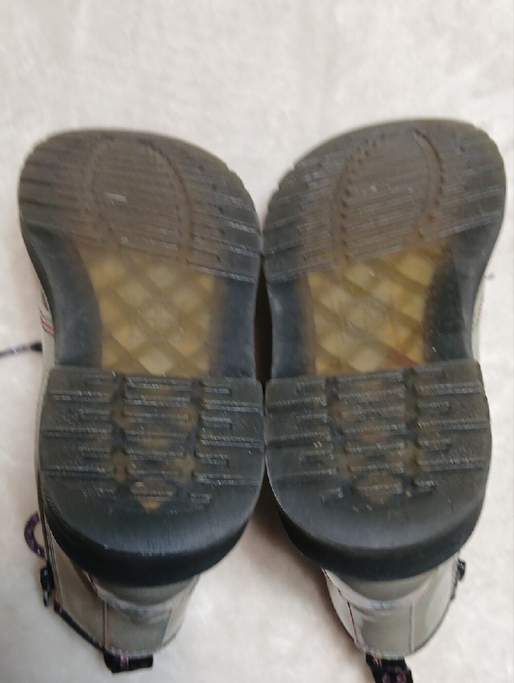 Dr. Martens Kids Iridescent Silver Combat Boots with Black Soles Size 12 Girl - Picture 7 of 8